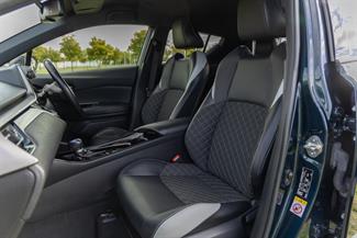 2019 Toyota C-HR - Thumbnail