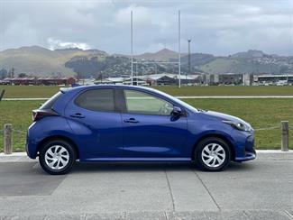 2021 Toyota Yaris - Thumbnail