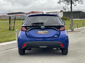 2021 Toyota Yaris - Thumbnail