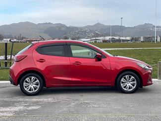 2015 Mazda Demio - Thumbnail