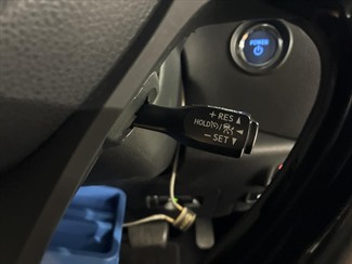 2017 Toyota C-HR - Thumbnail