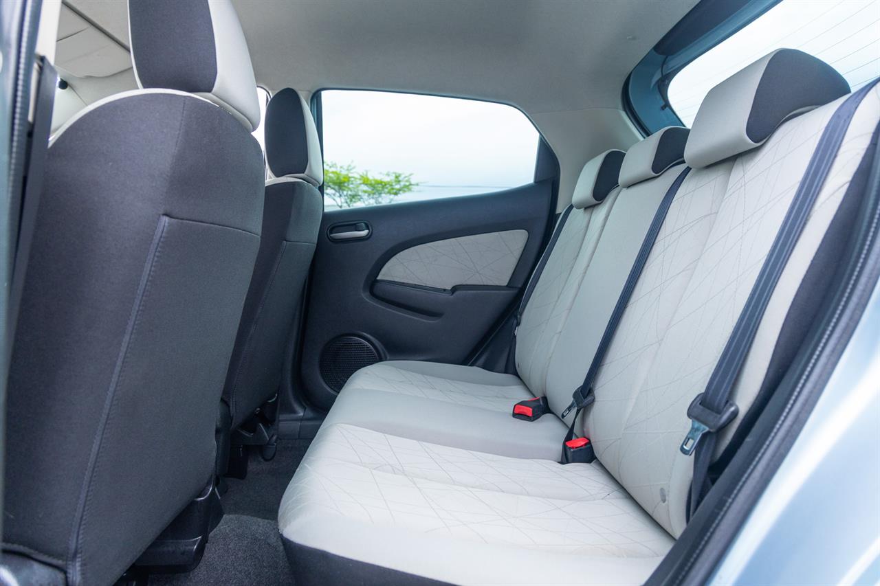 2011 Mazda Demio