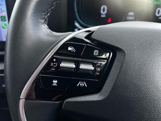 2023 Kia Niro - Thumbnail