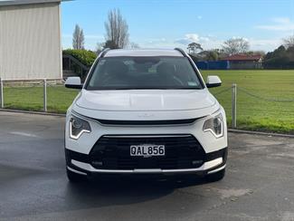 2023 Kia Niro - Thumbnail