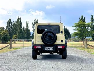 2024 Suzuki Jimny - Thumbnail