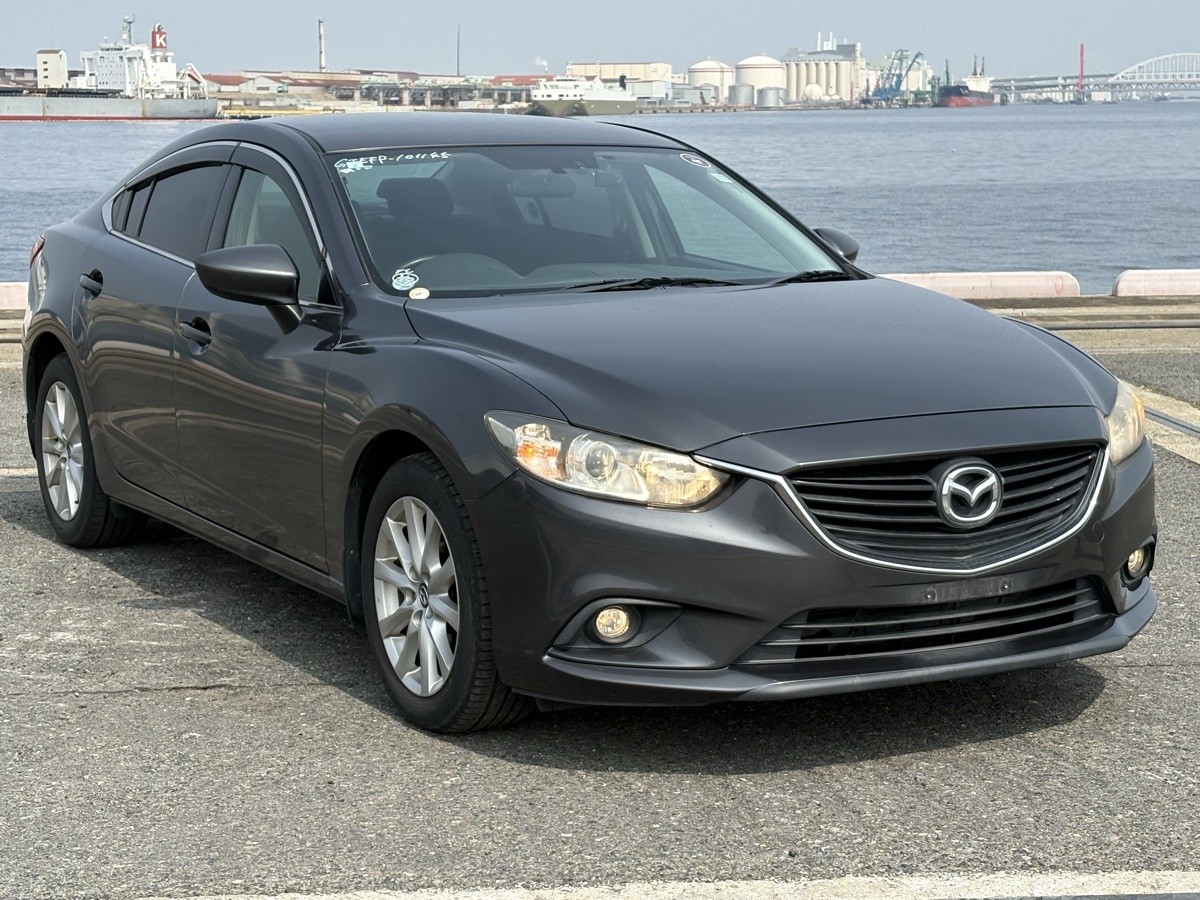 2013 Mazda Atenza