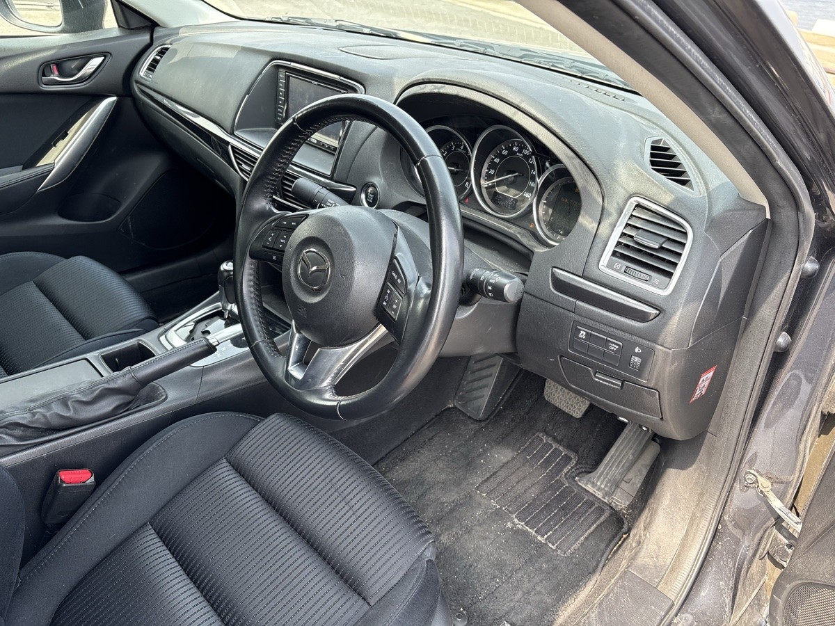 2013 Mazda Atenza