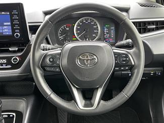 2021 Toyota Corolla - Thumbnail