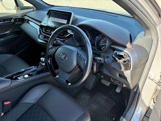 2018 Toyota C-HR - Thumbnail