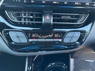 2018 Toyota C-HR - Thumbnail