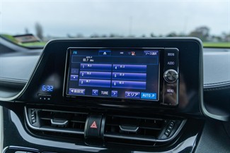 2018 Toyota C-HR - Thumbnail
