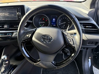2018 Toyota C-HR - Thumbnail