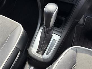 2014 Suzuki Swift - Thumbnail