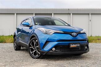 2017 Toyota C-HR - Thumbnail
