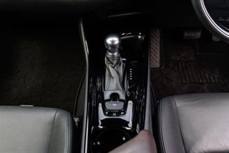 2017 Toyota C-HR - Thumbnail