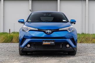 2017 Toyota C-HR - Thumbnail