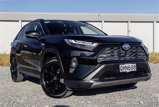 2023 Toyota RAV4 - Thumbnail