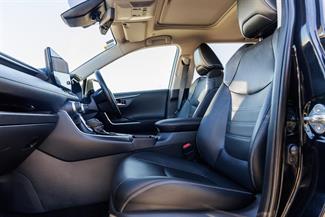 2023 Toyota RAV4 - Thumbnail