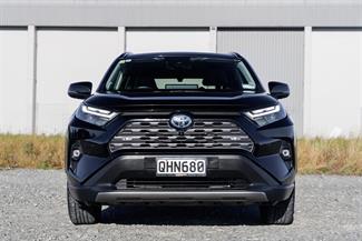 2023 Toyota RAV4 - Thumbnail