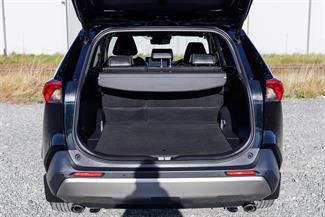 2023 Toyota RAV4 - Thumbnail