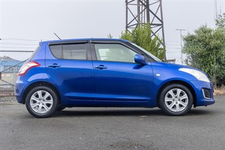 2014 Suzuki Swift - Thumbnail