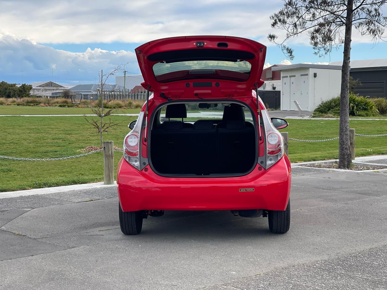 2014 Toyota AQUA