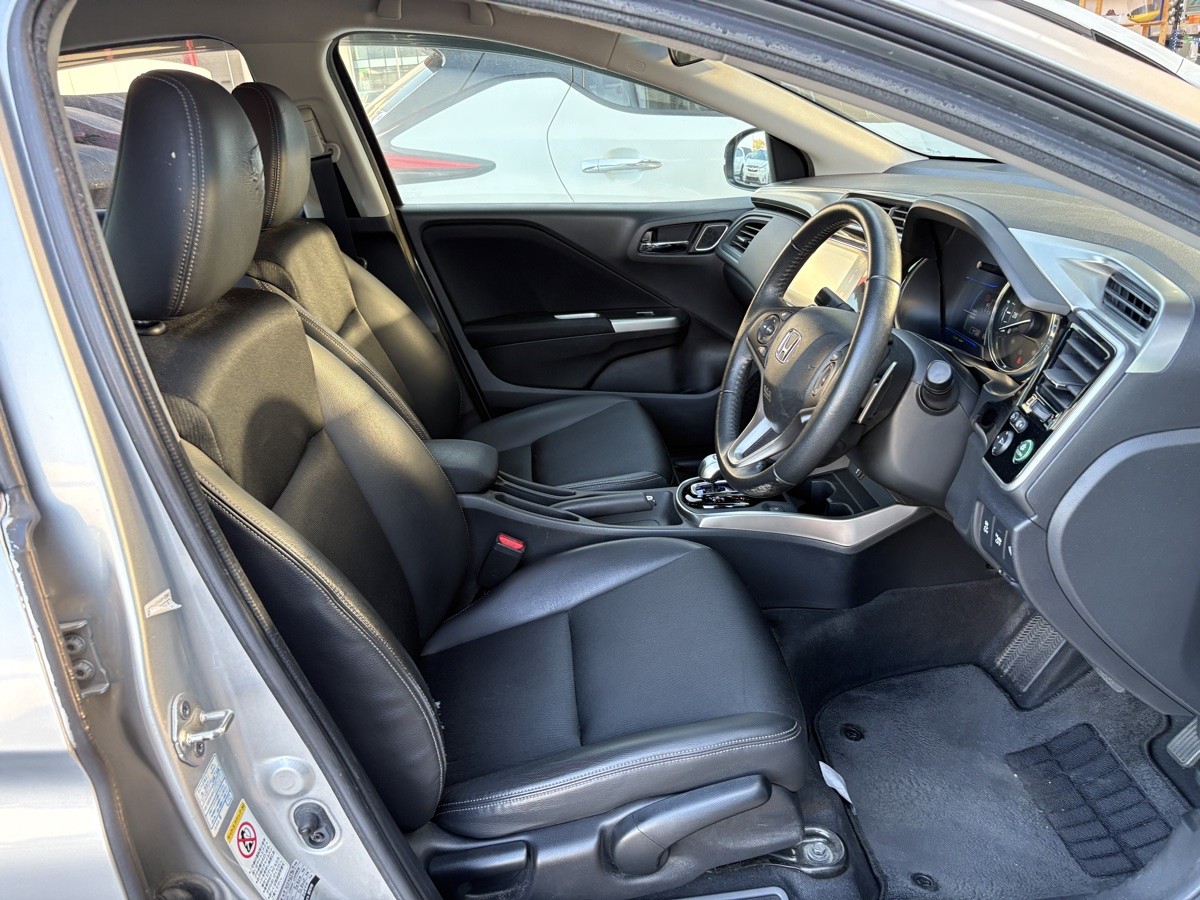 2015 Honda GRACE