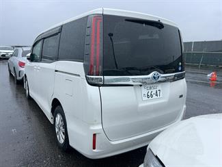 2020 Toyota Noah - Thumbnail
