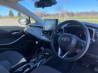 2020 Toyota Corolla - Thumbnail