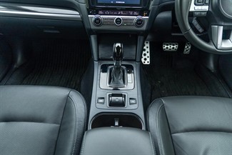 2016 Subaru Outback - Thumbnail