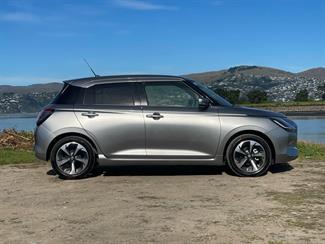 2025 Suzuki Swift - Thumbnail