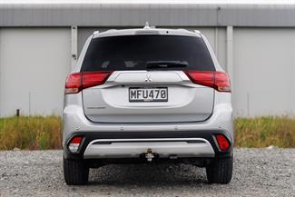 2019 Mitsubishi Outlander - Thumbnail
