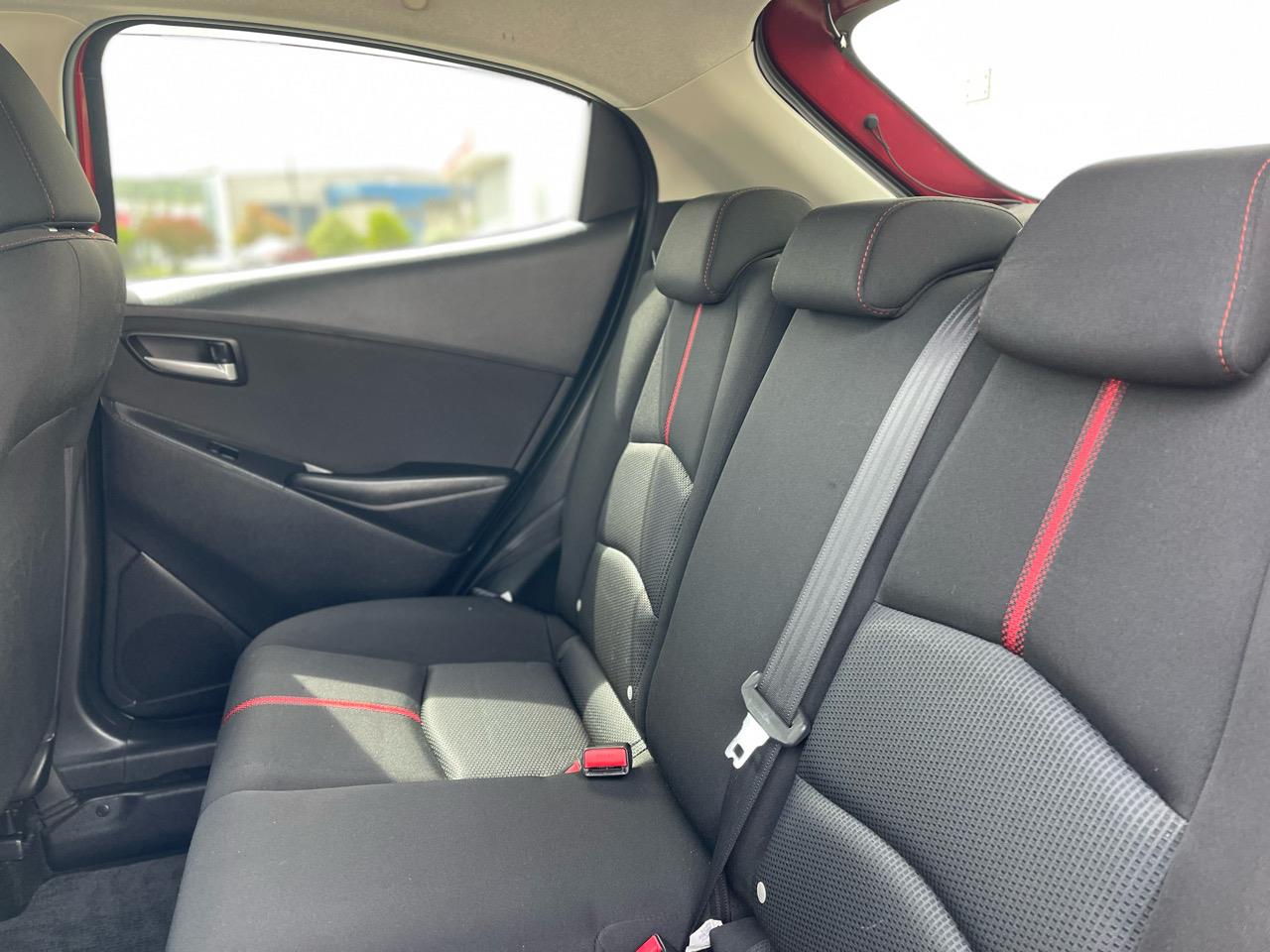 2016 Mazda Demio