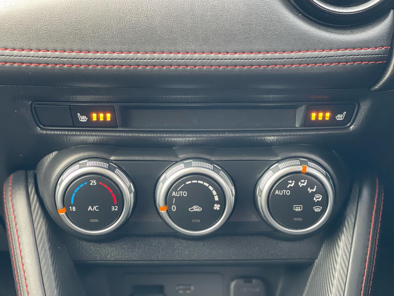 2016 Mazda Demio