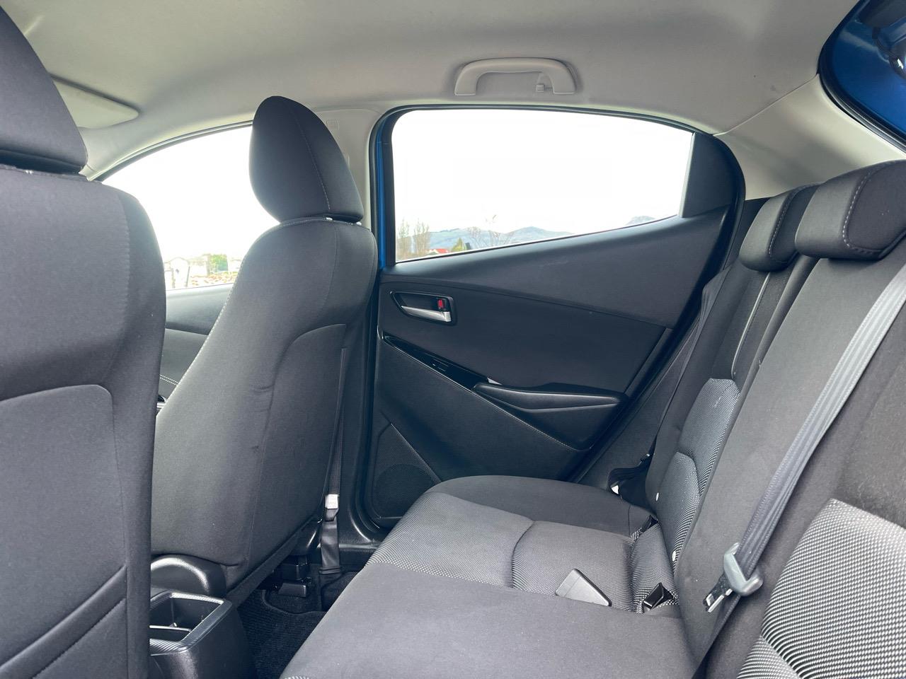 2017 Mazda Demio