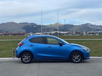 2017 Mazda Demio - Thumbnail