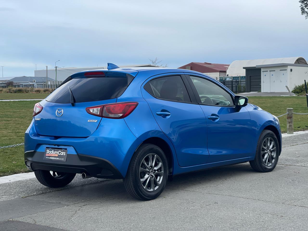 2017 Mazda Demio